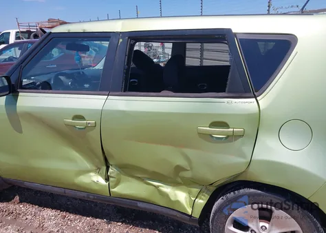 2015 Kia Soul z USA, uszkodzony, nr VIN KNDJN2A2XF7810933